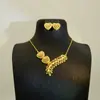 Conjunto de collar y pendientes florales de Dubái de Oriente Medio, chapado en oro, para novias, bodas, ventas transfronterizas, resistente al deslustre y extravagante para banquetes