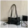 Bolso de Hombro Mate Vintage para Mujer Modelo Nuevo 2026 Versátil Bolso Cruzado para el Trabajo de Moda Bolso Baguette para Debajo del Brazo con un Toque de Lujo
