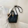 Bolso Cubo Retro de Moda para Mujer 2026 Nuevo Estilo Coreano Bolso de Mano Sencillo Bolso de Hombro con un Toque de Lujo Bolso Cruzado Versátil