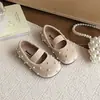 Novos Sapatos de Princesa Retrô de Solado Macio para Primavera e Outono, Mocassins de Veludo Perolado Cor Greenberry para Meninas, Sapatos de Couro Versáteis para Meninas