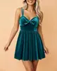 Vestido corto de tirantes de terciopelo estilo europeo y americano transfronterizo 2026 con un lazo en el pecho y una silueta acampanada para un efecto adelgazante
