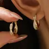 Comércio Exterior Transfronteiriço Brincos Europeus e Americanos, Presilhas de Orelha Redondas Torcidas de Cobre, Moda de Luxo Leve, Joias Femininas de Nicho Únicas e Versáteis Atacado