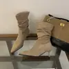 [] Botas de Cano Médio, Botas Plissadas de Camurça Retrô, Botas Femininas de Outono e Inverno Bico Fino Salto Alto Slim, Botas Curtas Simples