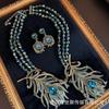 Pendientes de Pluma y Collar Estilo Palacio Vintage Retro Europeo y Americano Llenos de Diamantes Accesorios Joyería para Mujer Venta al por Mayor Lujo Accesible