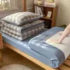 2026 Novo Modelo 100% Algodão Tingido em Fio Algodão Lavado Roupa de Cama para Dormitório de Estudante Conjunto de Três Peças Algodão Puro