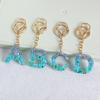 Llavero con 26 letras en inglés de Crystal Lake Green Drop Glue, ideal como regalo para pareja, bolso o adorno para colgar en el coche.