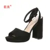 Juyuan Dropshipping de Punto 2026 Comercio Exterior Verano Nuevo Moda Europea Americana Suela Gruesa Plataforma Impermeable Tacones Altos Sexys Tallas Grandes
