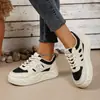 Tendencia transfronteriza patrón de ondas suela zapatos de mujer bloqueo de color superficie de cuero zapatos casuales zapatos de patineta para chicas jóvenes mayorista fuente de supermercado