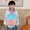 Mochila Nova Simples Leve Transfronteiriça com Cordão de Fechamento Mochila de Grande Capacidade Versátil Cor Doce Bolsa de Bola
