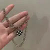 Colar de Flor de Couro para Mulheres 2026 Novo Estilo Popular Corrente de Clavícula High-End Luxo Leve Nicho Gargantilha Acessório de Corrente para Pescoço