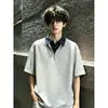 Camisa Polo de Hombre de Manga Corta Empalmada Falsa de Dos Piezas, Verano Estilo Americano Corte Holgado, Camiseta de Media Cremallera con Hombros Normales y Mangas Medias