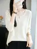 Suéter feminino de lã fina, design elegante semiaberto, estilo vintage com múltiplos botões, gola tesoura, efeito emagrecedor, adequado para o trabalho, e um top de tricô estiloso