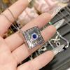 Pintura a óleo vibrante de camélia Corrundo azul Tan sang Colar totalmente cravejado de diamantes feminino Banhado a 18K Microincrustado Cristal de diamante colorido Borboleta Corrente de clavícula feminina