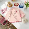 Camiseta básica de manga larga con cuello semi-alto y volantes para niños, estampado de dibujos animados lindo, elástica para niñas, colección de otoño para niños pequeños y niños pequeños