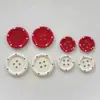 Nuevo Punto de Goteo Rojo Blanco Roto Botones Redondos Materiales Hechos a Mano DIY Accesorios de Ropa Botones Funda de Teléfono Móvil Flores para Zapatos