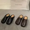 Versión de Piel de Oveja~Retro Francés Suela Súper Suave Punta Cerrada Zapatillas de Media Casa Calzado de Exterior para Mujer Suela Gruesa Zapatos de Punta Dividida Mules Sandalias Planas