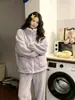 Pijama de Coral Fleece para Mujer Otoño Invierno Nuevo Estilo Set Portátil con Cremallera Moda Suelto Engrosado Cálido Cárdigan Ropa de Casa