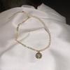 Collar con Puntadas de Perla de Agua Dulce Cabeza Humana para Mujer Collar Simple de Moneda de Reina Estilo Coreano Moda Cadena para Clavícula Estilo Frío