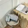 Design de Nicho Rebite Personalidade Bolsa Pequena de Mão 2026 Início do Outono Nova Moda Estilo Coreano Retrô Almofada Bolsa Transversal