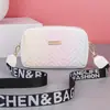 Tendência transfronteiriça 2024 nova moda cor sólida lantejoulas em relevo bolsa de ombro transversal comércio exterior atacado bolsa feminina