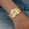 Pulseira punk metálica feminina com pockmarks, de alta venda transfronteiriça Europa e Estados Unidos, abertura irregular, pulseira ajustável