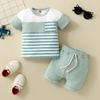 Conjunto de Duas Peças Moda Casual: Blusa Listrada Patchwork com Bolso + Shorts Listrados com Cordão Falso para Bebês e Crianças Pequenas