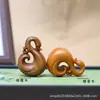 Sándalo Natural Cisne Pequeño Colgante de Madera Maciza Accesorios de Collar Tejidos a Mano DIY para Hombres Mujeres Parejas Llaveros de Teléfono