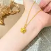 Retención de Color Duradera Oro Arena Hielo Triturado Estrella de Cinco Puntas Hueca Estrella de los Deseos Superficie Brillante Luz Estelar Cadena Clavicular de Lujo Ligero de Alta Gama