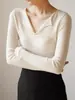 Elegante capa base de manga larga con cuello en V, suéter ajustado para primavera y otoño, top de punto para mujer, versátil con mangas ligeramente acampanadas, disponible en tallas grandes