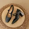Zapatos Mary Jane de Tacón Grueso y Punta Cuadrada para Mujer, Nuevo Estilo Vintage Otoño 2026, Correa Baja, Elegantes Tacones Altos de Tacón Medio