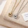 Collar de titanio y acero con diseño de nicho de circón microincrustado transfronterizo para mujer, cadena para clavícula de temperamento versátil, colgante de moda, venta al por mayor