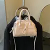 Bolso Pequeño Súper Popular para Mujer, Nuevo Diseño de Nicho Vintage Primavera/Verano 2026, Bolso Cruzado Versátil, Bolso de Mano, Bolso Almohada
