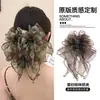 Exquisita pinza de tiburón que hace que el cabello luzca más voluminoso, pinza de pelo a cuadros versátil de lujo ligero para mujer, elegante pinza de garra triangular estilo coreano, pinza de pelo retro