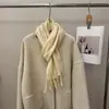 Novo Cachecol de Tricô em Forma de Diamante para Mulheres, Xale Elegante com Franjas Cinza Escuro, Cachecol Quente da Moda e Versátil com Atmosfera Tendência