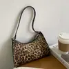 Bolso de Hombro para Mujer con Estampado de Leopardo de Moda Tendencia Bolso Nuevo Otoño 2021 Bolso de Rayas Estampadas de Nicho para Mujer