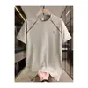 Estilo minimalista de alta gama~Camiseta de manga corta para mujer de estilo montañés con patchwork de letras de pareja en color contrastante y costuras visibles, protector solar, secado rápido para deportes al aire libre