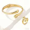 Set de 2 Piezas de Pulsera Abierta Geométrica Dorada y Anillo, Lujo Ligero, Gama Alta, Estilo Minimalista, Set de Dos Piezas de Moda para Mujer