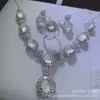 Atacado do fabricante âmbar cor de gelo calcedônia incrustada colar elegante conjunto de cinco cores ágata jade conjunto de presente de três peças