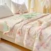 Colcha de verano de gasa de doble capa 100% algodón con estampado de encaje francés estilo coreano 2026 para madre y bebé, colcha fresca de verano estilo princesa fresca