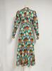 Vestido largo elegante ajustado a la cintura con cuello en V y mangas con estampado retro de nicho francés para mujer Otoño 2023