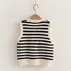 Conjunto de Otoño 2026: Conjunto de Dos Piezas para Mujer: Chaleco de Punto Rayado Dulce Casual Estilo Universitario Japonés + Camisa Blanca