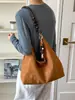 Bolso cruzado casual simple de color liso de gamuza de alta gama 2026 nuevo otoño con textura moda bandolera para mujer