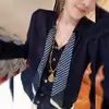 Cardigã de tricô com senso de design para mulheres com cachecol, novo top casual de outono estilo preguiçoso, solto, de manga longa