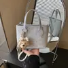 Bolso de Hombro Cruzado Floral de Diseño de Nicho para Mujer, Nuevo Estilo Coreano y Japonés, Bolso de Hombro Sencillo, Bolso Cruzado de Moda para el Día a Día