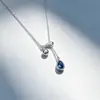 Nuevo Collar de Borlas con Gota de Agua Azul de Estilo Nicho, Lujo Ligero, Diseño de Alta Gama, Cadena para el Cuello Ajustable Deslizante