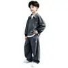Conjunto Infantil Versión Coreana Primavera/Otoño 2026 Nuevo Estilo Sudadera Falsa de Dos Piezas para Niños Conjunto Deportivo Casual de Dos Piezas Moderno