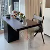 Juego de mesa de té y sillas de madera maciza estilo vintage para uso doméstico, nuevo modelo 2026, combinación de mesa de té y sillas para balcón pequeño