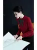 Suéter de punto nuevo para mujer estilo coreano otoño 2026, moderno y elegante, corte holgado, adelgazante, hombro normal, top corto
