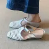 Sandalias Nuevas de Moda 2026 para Aumentar la Altura Estilo Coreano Puntera Cuadrada Sandalias de Tira en T Huecas Transpirables Tejidas Zapatos de Punta Cerrada