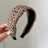 Diadema de color café con ala ancha y estampado de leopardo para mujer, para frente alta, a la moda, elegante pinza para el pelo, diadema, uso diario, para lavarse la cara, para sujetar el pelo, accesorios para el pelo